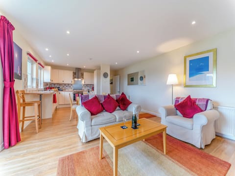 Open plan living space | Osprey Cottage - Osprey Hideaways, Stirling