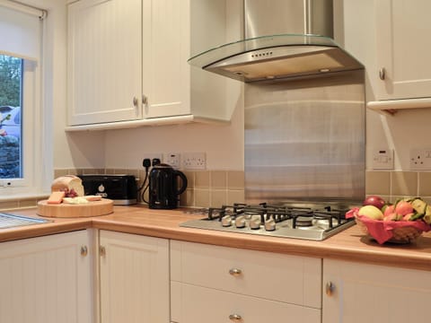 Kitchen | Bruichladdich, Rothesay, Isle of Bute