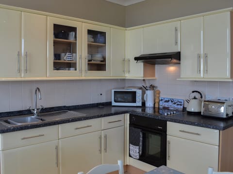 Well appointed kitchen area | Tamarisk, Coverack, near Helston
