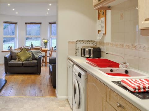 Well equipped kitchen | Birch Tree Cottage, Aviemore, Speyside