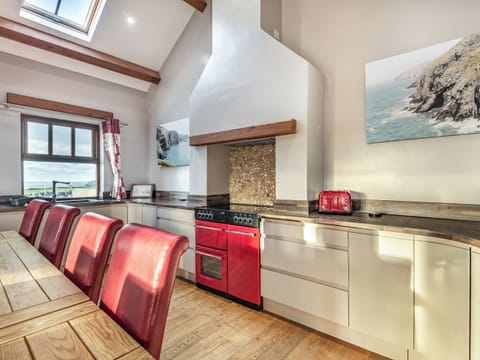 Dining Area | Stack View Cottage - Anglesey Seaviews, Penrhos Feilw, near Trearddur Bay