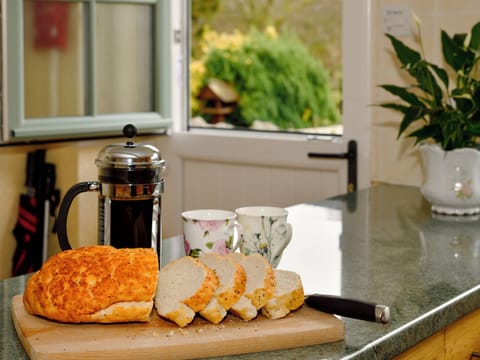 Kitchen and dining area | Molly&rsquo;s Cottage, Glenridding