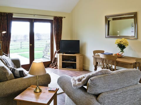Open plan living/dining room/kitchen | Buttercup Cottage, Ripley near Harrogate