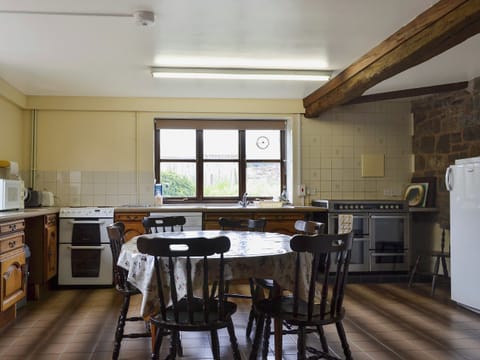 Kitchen/diner | Halford Big Barn, Craven Arms