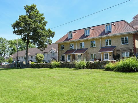 Modern holiday home | Woodland View, Shanklin