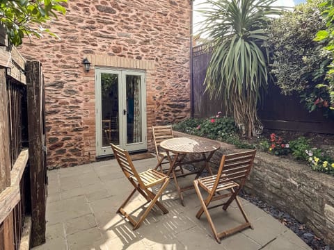 Garden | Dragonfly 2 - Dragonfly Barn, North Newton