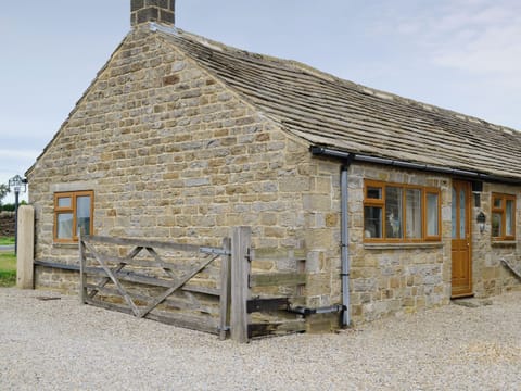 Charming stone-built holiday home | Crossgates - Springfield Farm, Pateley Bridge