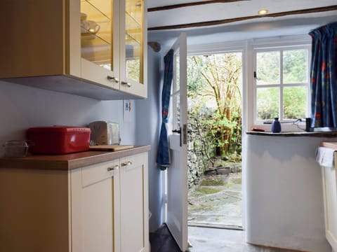 Kitchen | Lobstone Cottage - Nokka and Lobstone Cottage, Rosthwaite