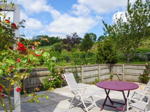 Sitting-out-area | Sweet Briar - Briarwood, Bothenhampton, near Bridport