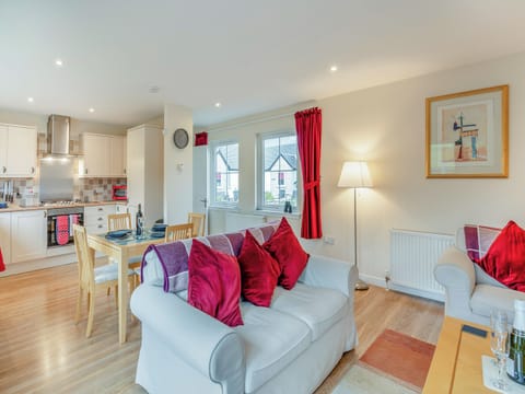 Open plan living space | Osprey Hideways - Barn Owl Cottage - Osprey Hideaways, Stirling