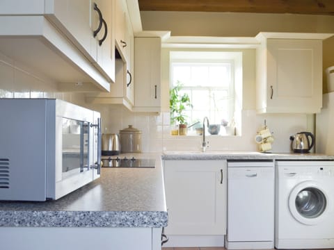 Fully appointed kitchen | Cass Lodge, near Easingwold