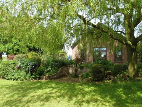 Poolhouse exterior | Ashtree Court, Addlethorpe