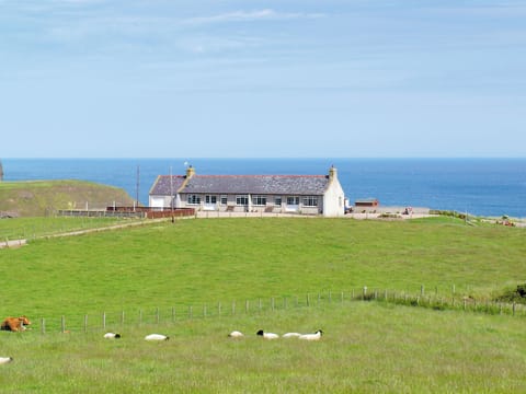 Stunning coastal holiday location | Pennan Lodge - Nethermill Cottages, Pennan, near New Aberdour