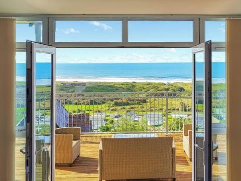Open plan living space | Pendine Beach Apartment, Pendine, near Amroth