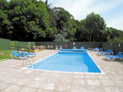 Swimming pool | Horselake Farm Cottages - Bramley, Cheriton Bishop