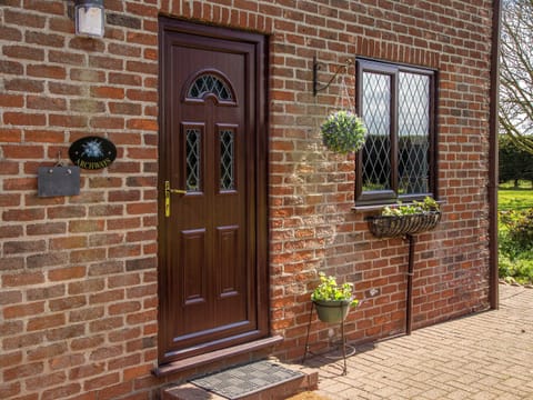 Exterior | Archways - Ashtree Court, Addlethorpe