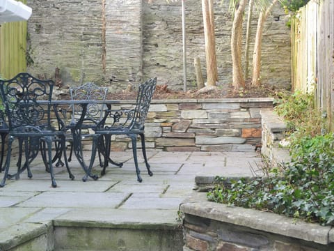 Sitting-out-area | Sandpipers, Padstow