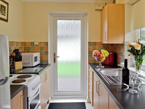 Kitchen | Trebah - Rosecraddoc Holiday Village, Liskeard
