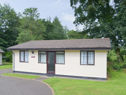 Lovely cabin style holiday cottage | Trebah - Rosecraddoc Holiday Village, Liskeard