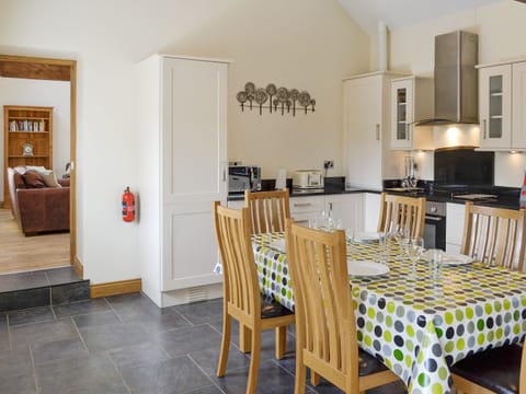 Spacious kitchen and dining room | Sgubor Ucha, Llanrhychwyn, Trefriw