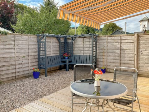 Outdoor area | Thistle Dubh, Drumnadrochit