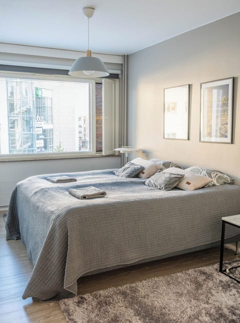 Luxury Apartment, 2 Bedrooms, Non Smoking, Sauna | 2 bedrooms, premium bedding, down comforters, in-room safe