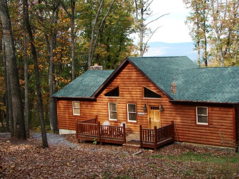 Welcome to the Bears Den Cabin - life is good!