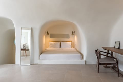 Suite, Private Pool, Sea View (Eros Cave Pool Sunset View) | Premium bedding, down comforters, pillowtop beds, minibar
