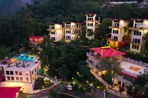 Front of property - evening/night