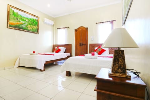 Deluxe Twin Room | Desk, free WiFi, bed sheets
