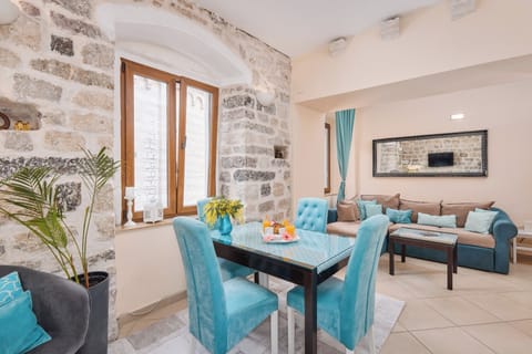 Located in Kotor Old Town 1 bedroom, fully furnished, top internet & location