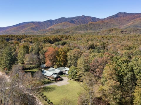 Come enjoy the majestic mountains!