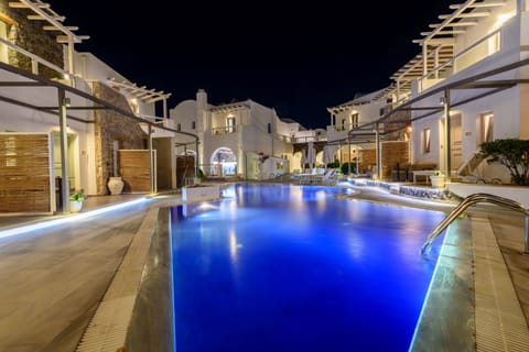 Indoor pool, 2 outdoor pools, pool umbrellas