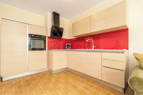 Premier Apartment, Multiple Beds, Accessible, Non Smoking | Private kitchenette | Full-size fridge, oven, stovetop, dishwasher