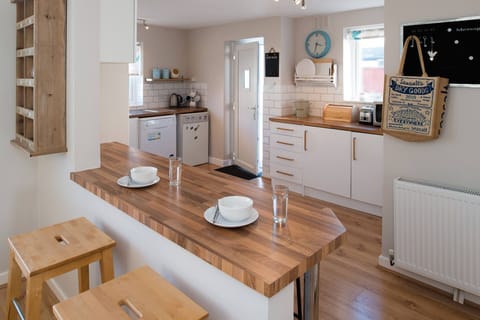 Dysynni Kitchen and breakfast bar