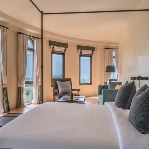 Attico Vista | Free minibar items, in-room safe, desk, blackout drapes