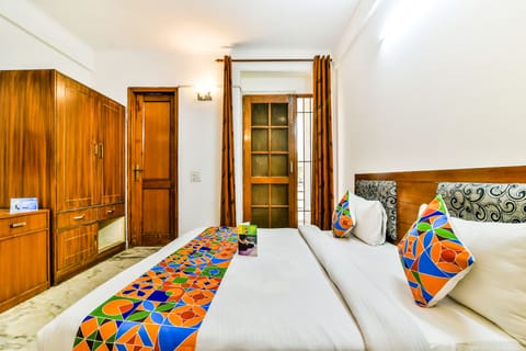 Deluxe Room | Premium bedding, desk, rollaway beds, free WiFi