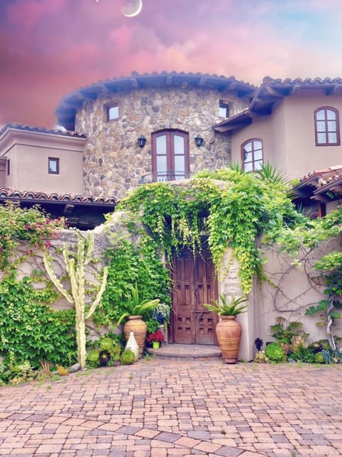Front Entrance into the private courtyard.