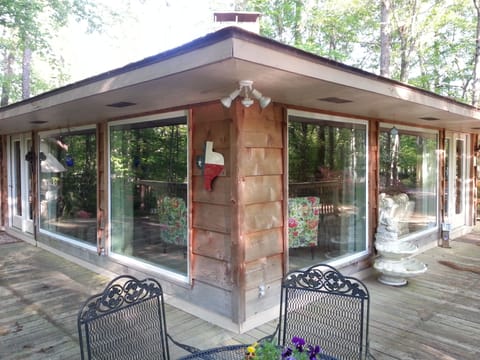 Look at those windows!!!