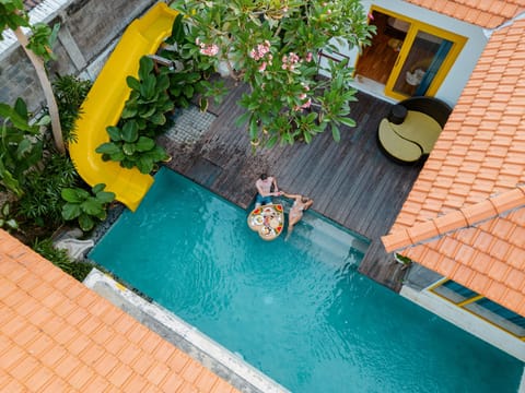 Private pool