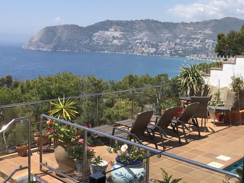 La Herradura Bay from our terrace.