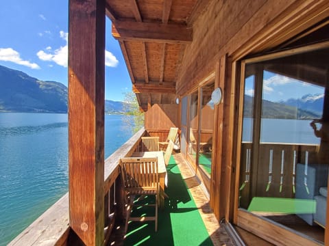 Waterfront Apartment 3 Apartment in Zell am See