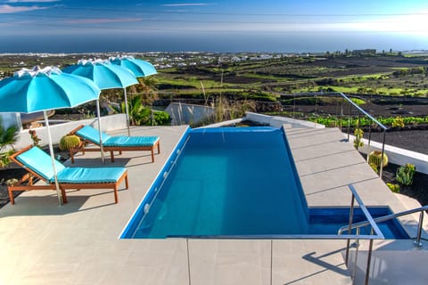 Infinity private pool, exclusive heated, 5.5 m X 3.00
