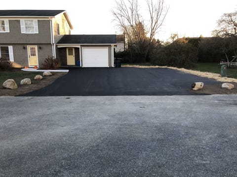 Driveway installed in Nov 2018. More than 4 cars can park w/out blocking road 