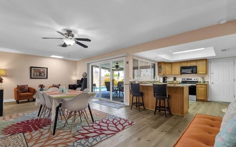 Gorgeous inside dining with fabulous view of the pool!