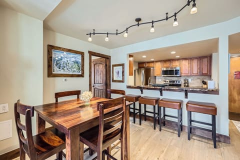 Bar top kitchen nook.
