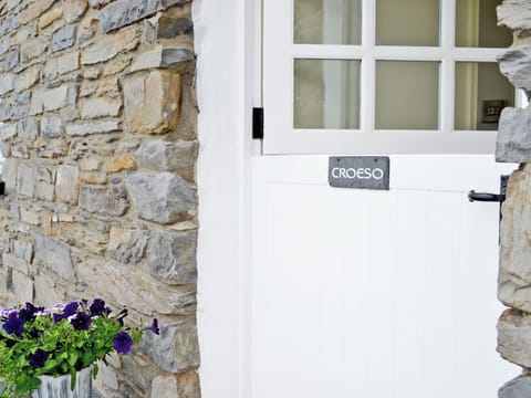 Exterior | Grofftau Cottages - Awel Y Mynydd, Pontrhydfendigaid, nr. Tregaron