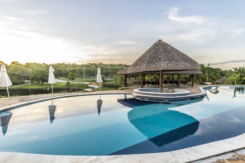 2 outdoor pools