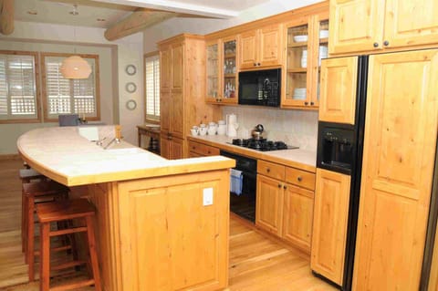 Kitchen, well equipped!