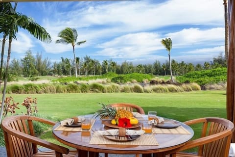 Covered lanai with BBQ